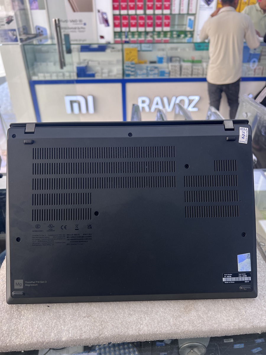 Lenovo ThinkPad T14 Touch - Image 8