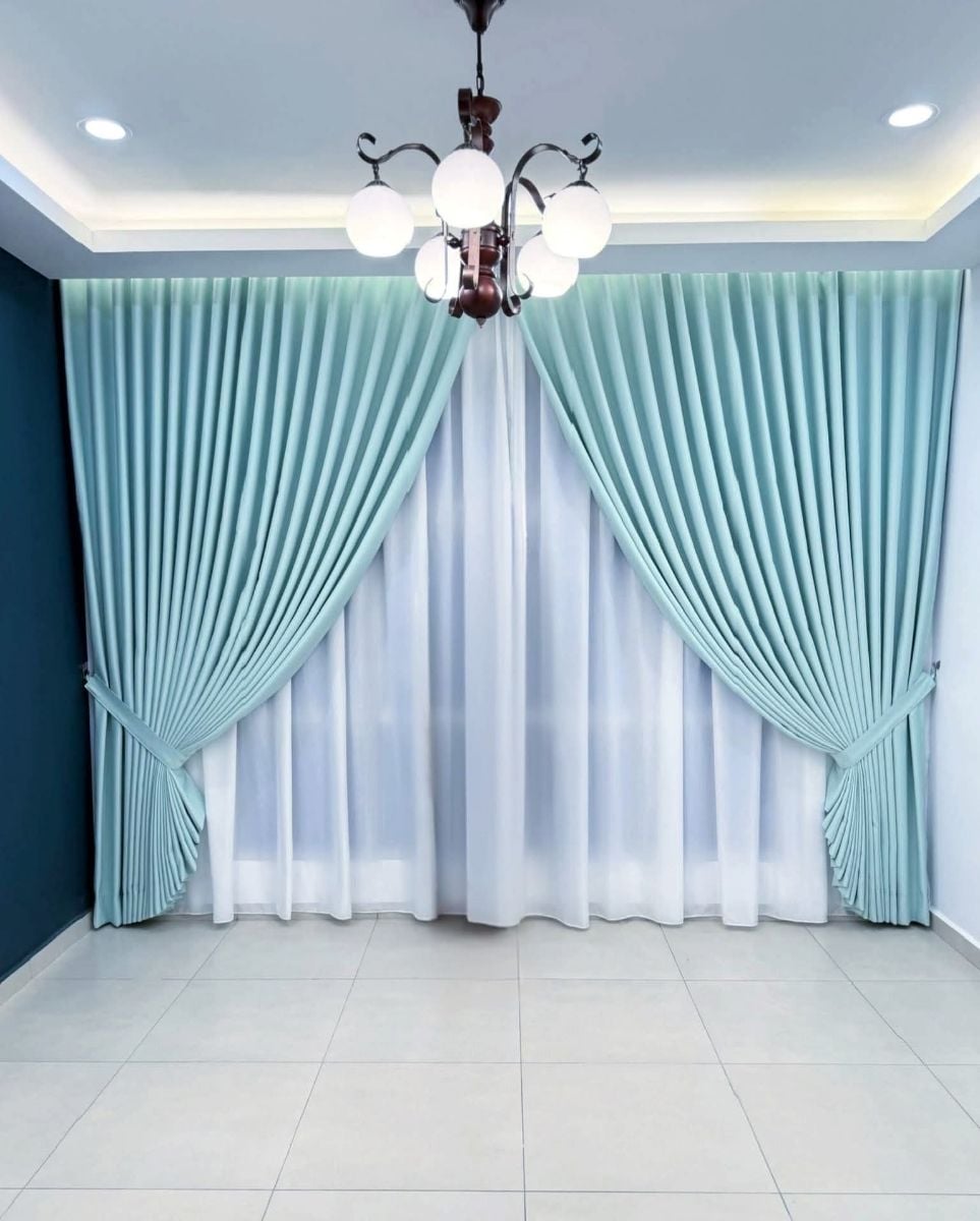 New model curtains selling and fixing available - Image 3