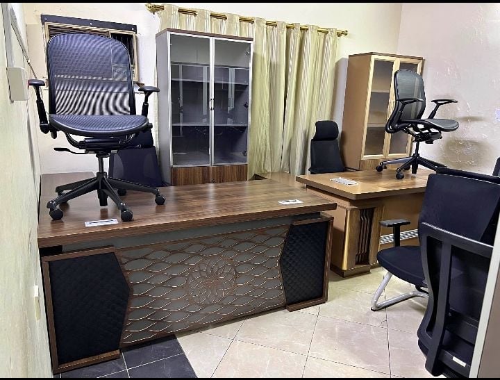 Used office desk and chair buy sell in qatar 55157083 - Image 2