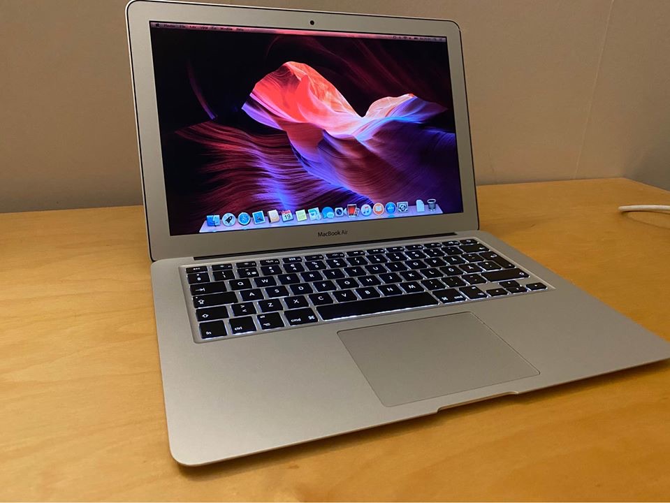 Macbook air - Image 2