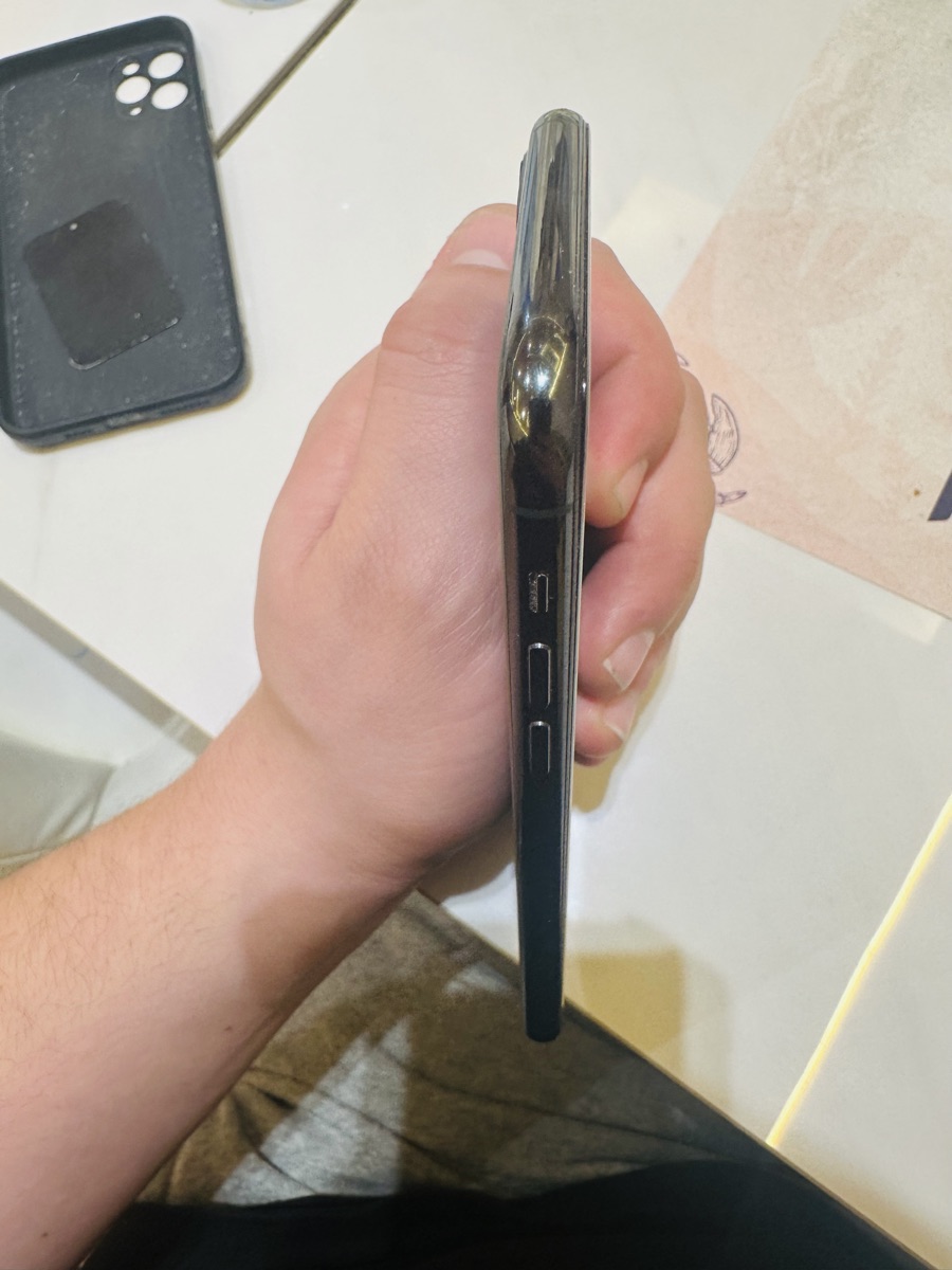 IPHONE 11 PRO MAX 256GB - Image 3