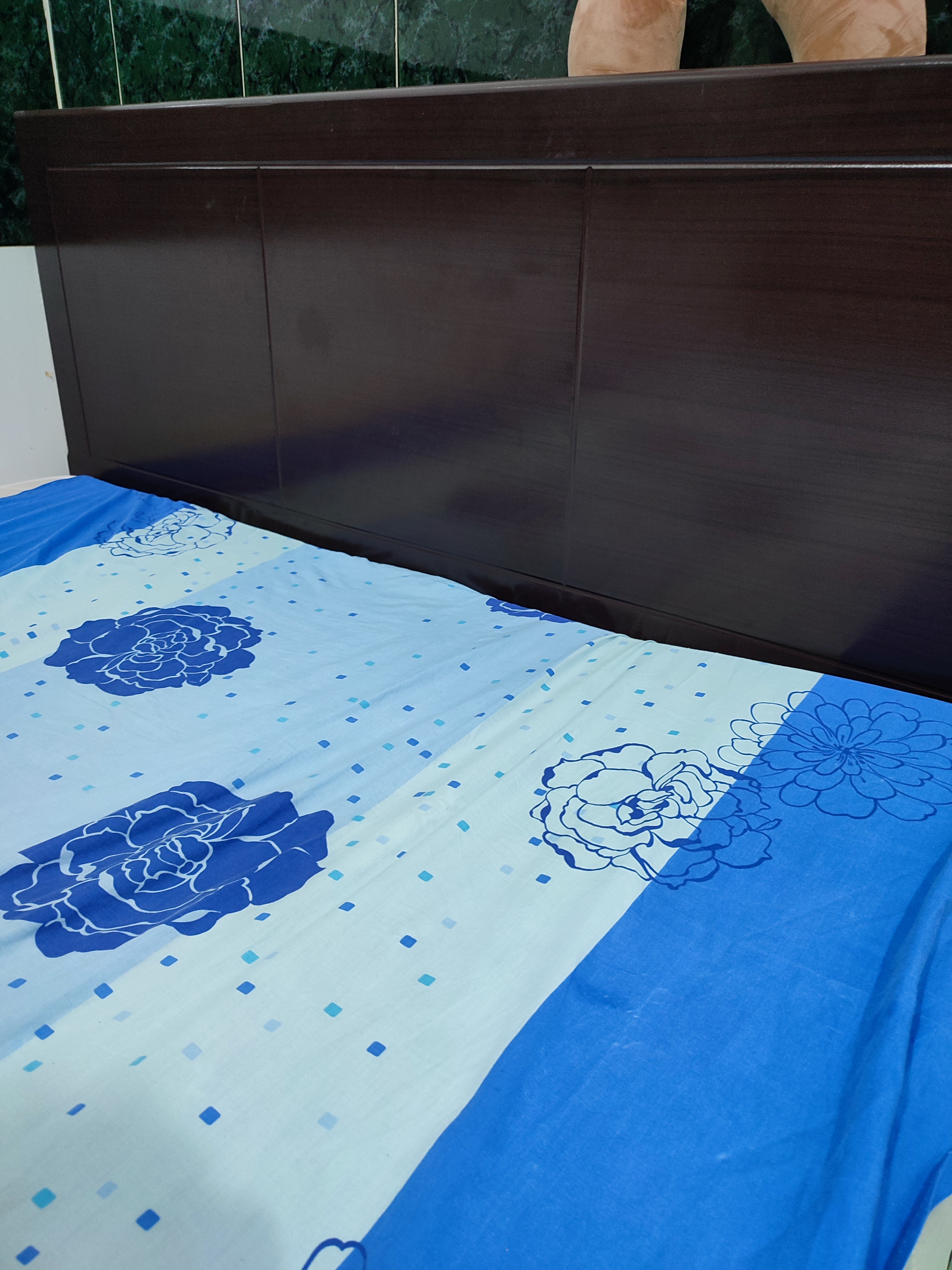 Bed with medical mattress in very good condition for sale  QR 350/- - Image 4