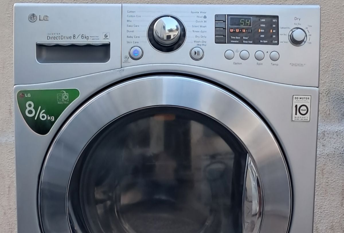 LG 8/6kg (wash+dry) washing machine for sell - 51008499 . - Image 1