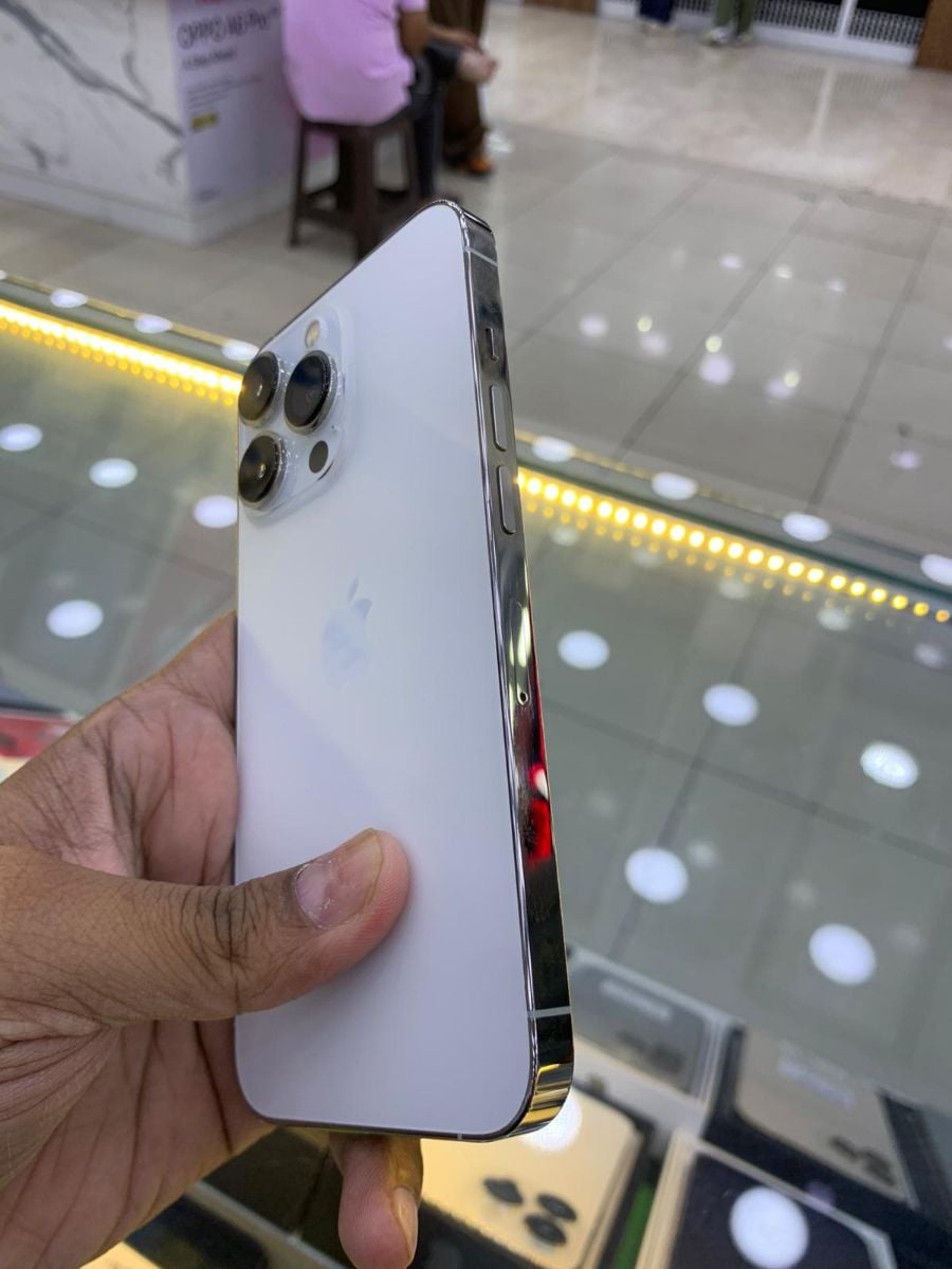 IPhone 13 pro (256) - Image 2