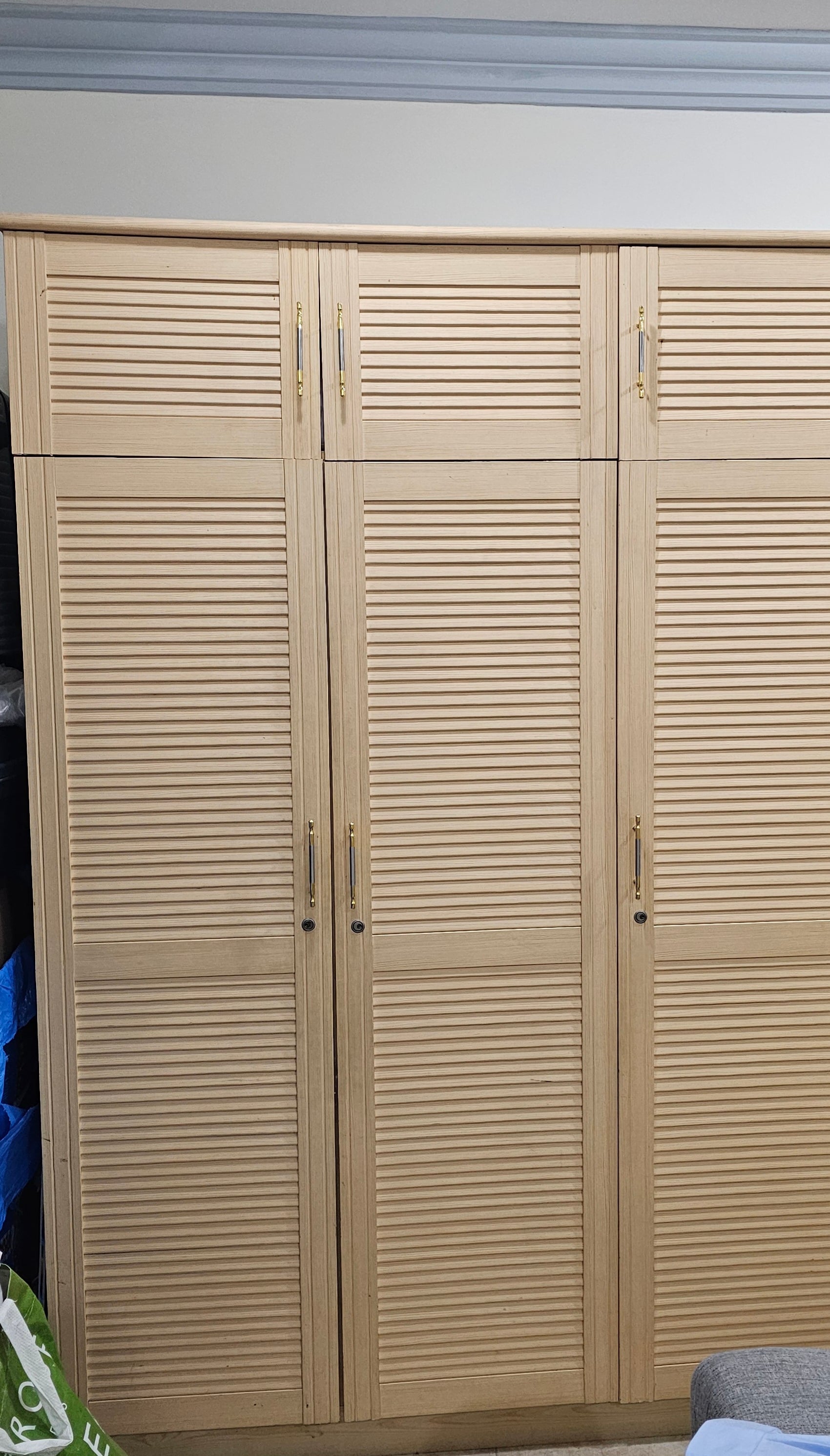 3-door wardrobe  - Image 2