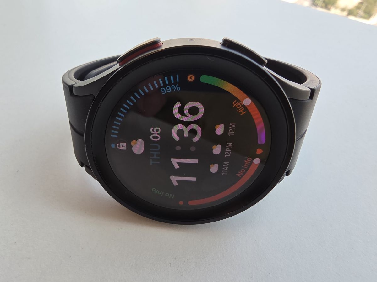 Samsung galaxy watch 5 pro 45mm LTE - Image 2