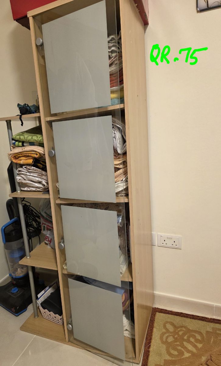 Decorative Crockery unit in Living space - Image 8