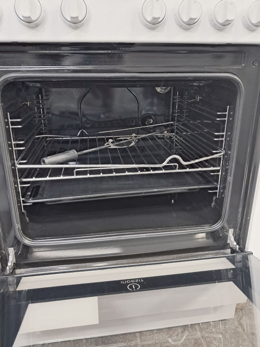 INDESIT Electric Ceramic Stove Selling. 50016820 - Image 5