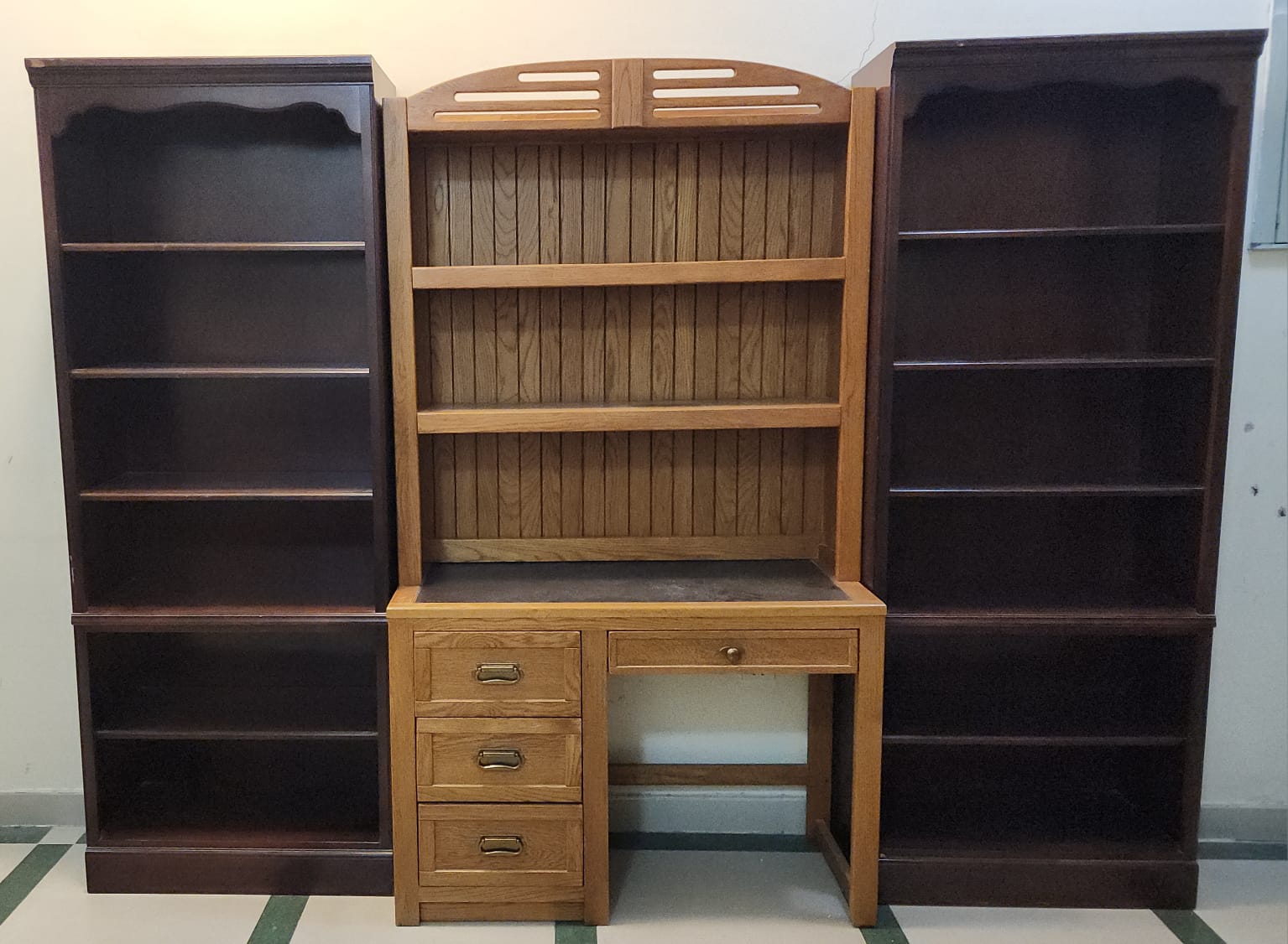 Real wood bookcases and working desk with hutch - Image 2