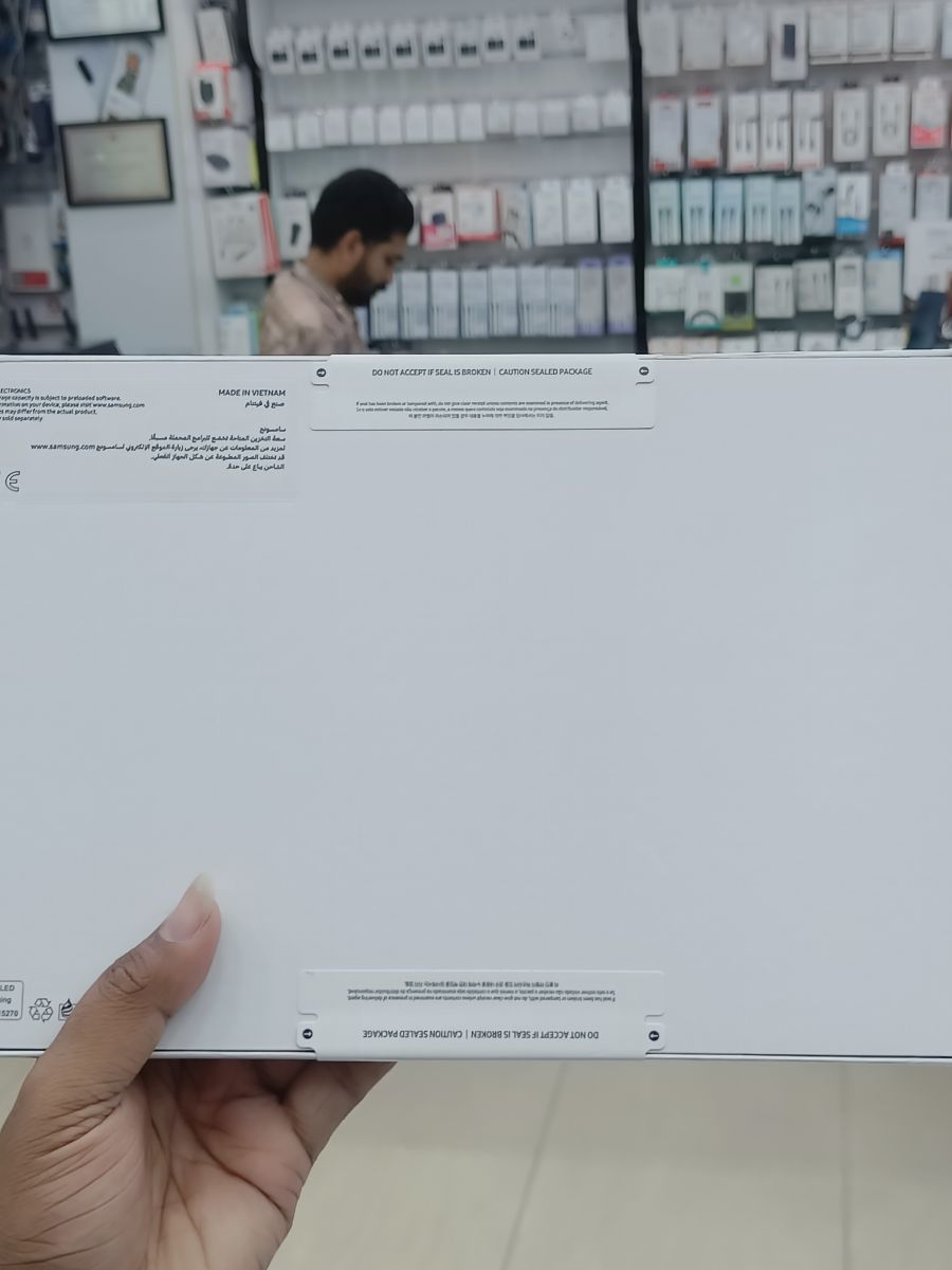 Samsung Galaxy Tab S10 FE - Image 4
