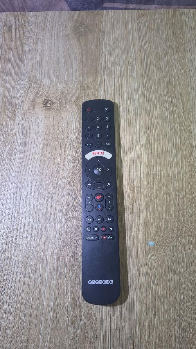 Ooredoo TV remote control. - Image 3