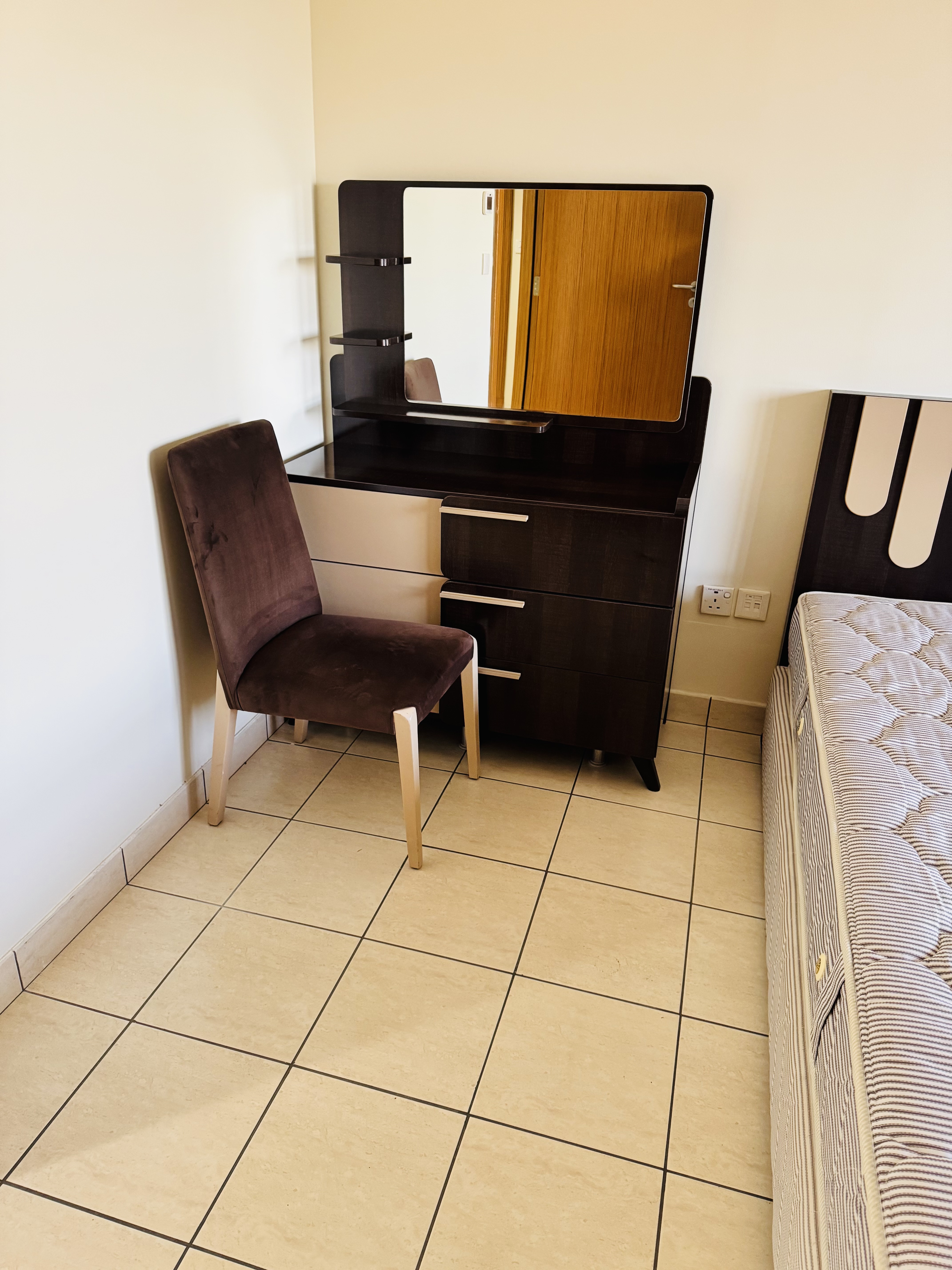 2 single beds with headboard, mattress +night stand - Image 2
