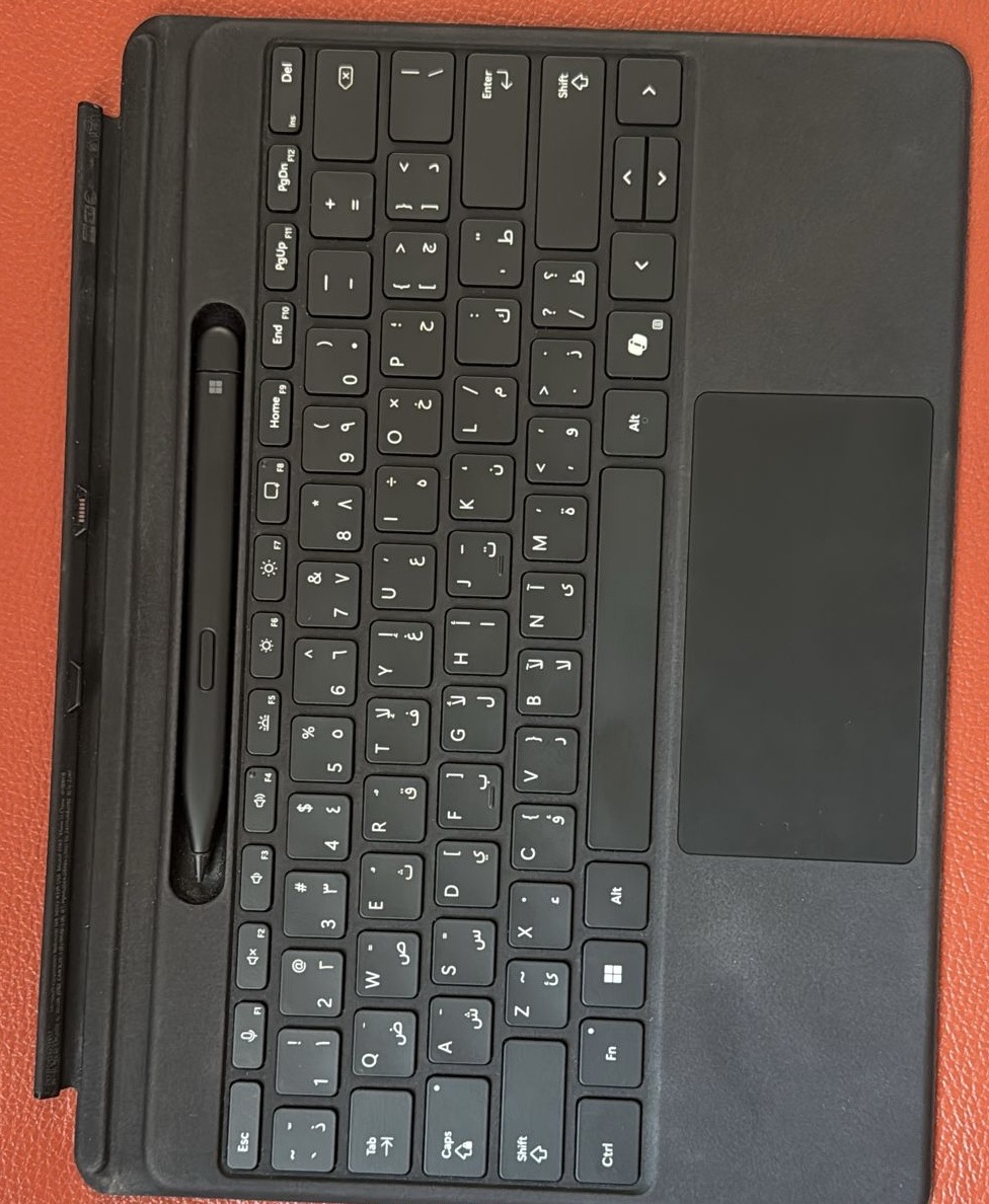 Surface pro keyboard +slim pen2 (8,9,X,11) (NEW) - Image 3