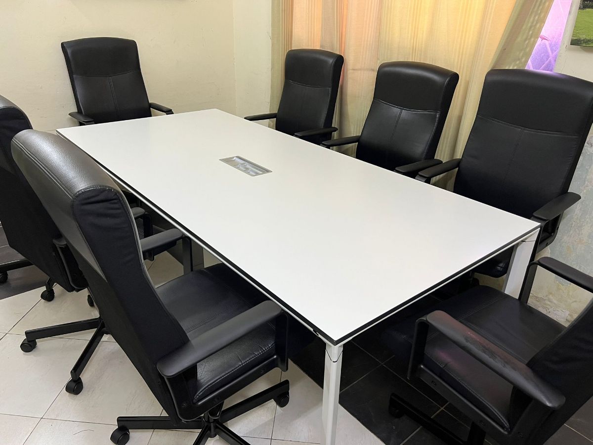 Used office desk and chair buy sell in Qatar Whatsapp link -https://wa.me/97455157083 - Image 2
