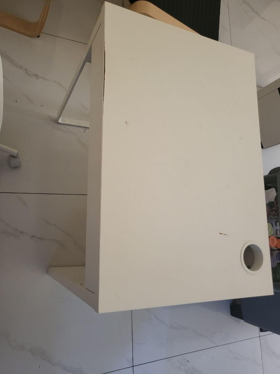 50* 75 cm Ikea kid desk with free Chair - Image 6