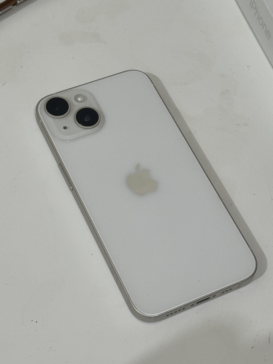 iPhone 14 - Image 2