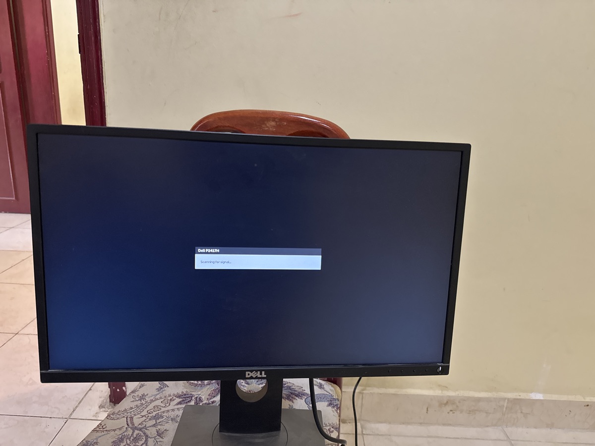 DELL P2417H LCD monitor for home / office use - Image 1