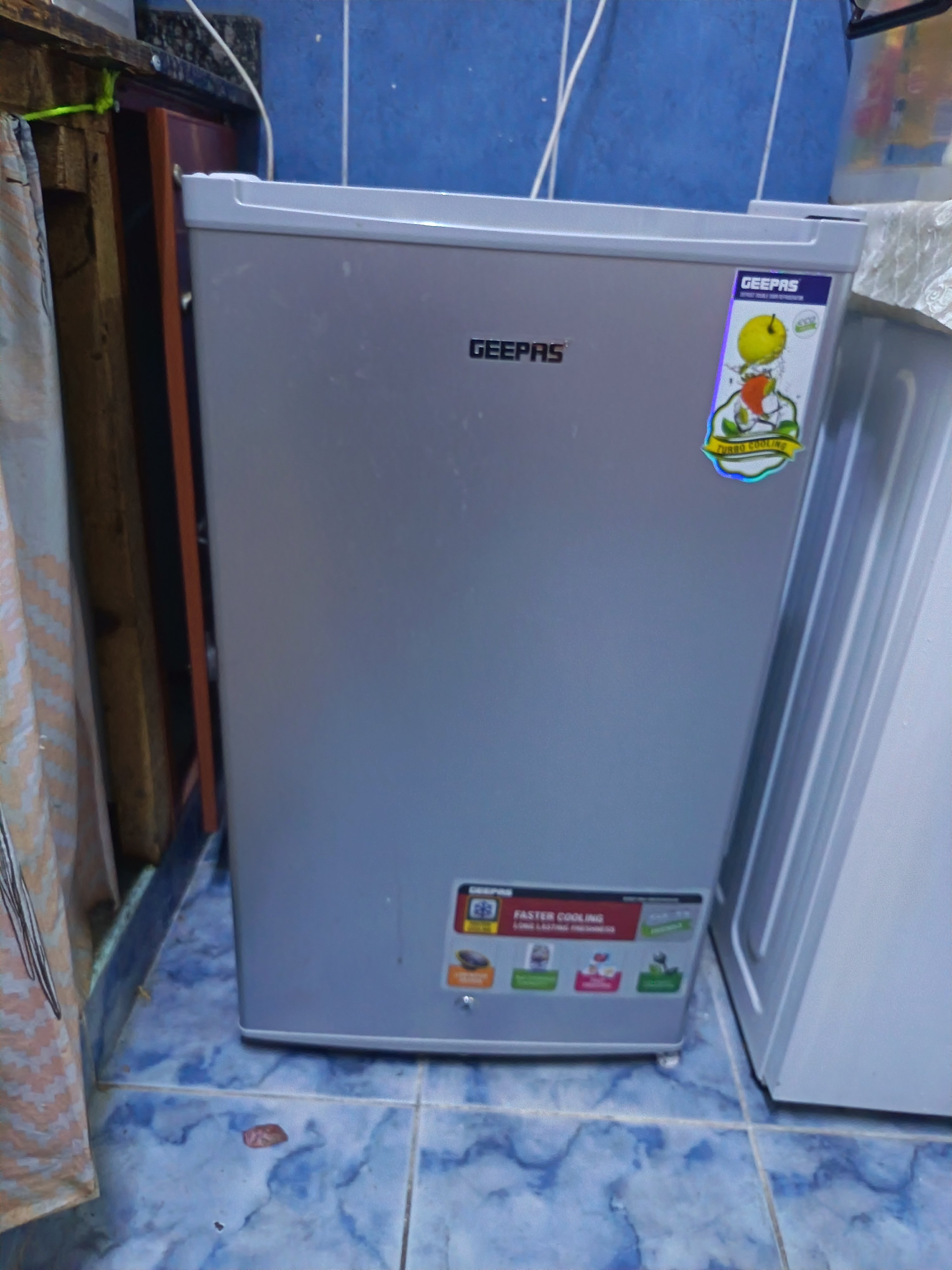 Fridge for sale - Image 3