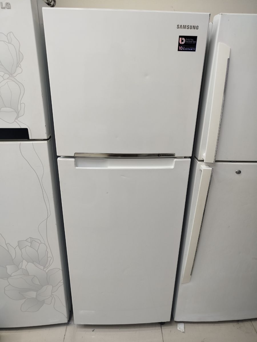 Samsung double door refrigerator for sale - Image 1