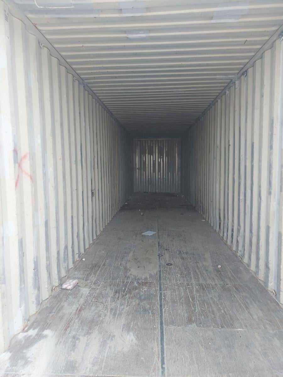 Containers  20 Feet & 40 feet available - Image 2