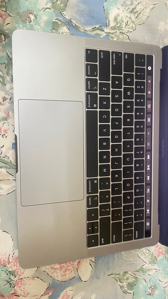 MacBook Pro 13-inch, 2019 TOUCHBAR - Image 1