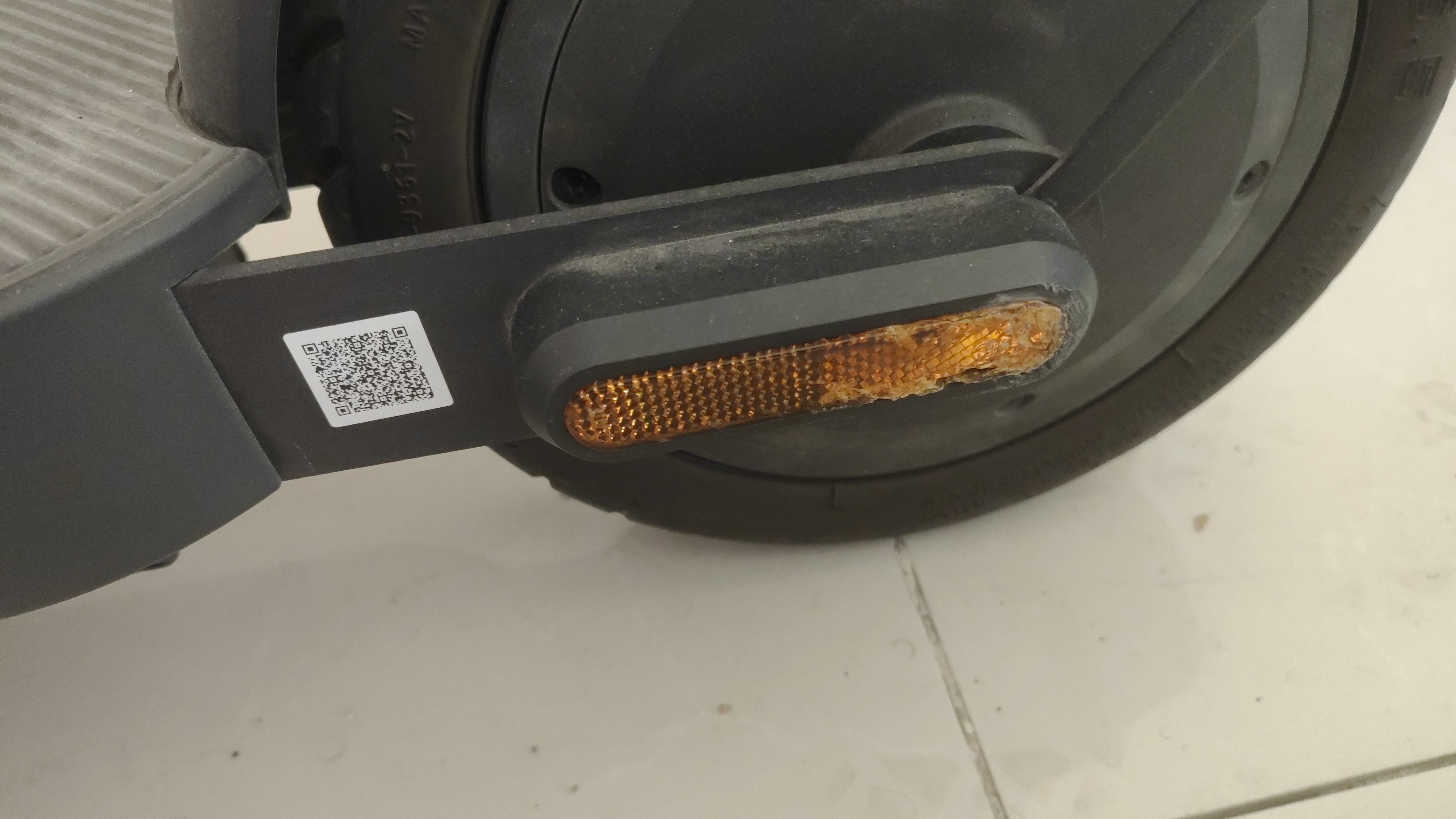Xiaomi scooter 4  pro 2nd gen - Image 3