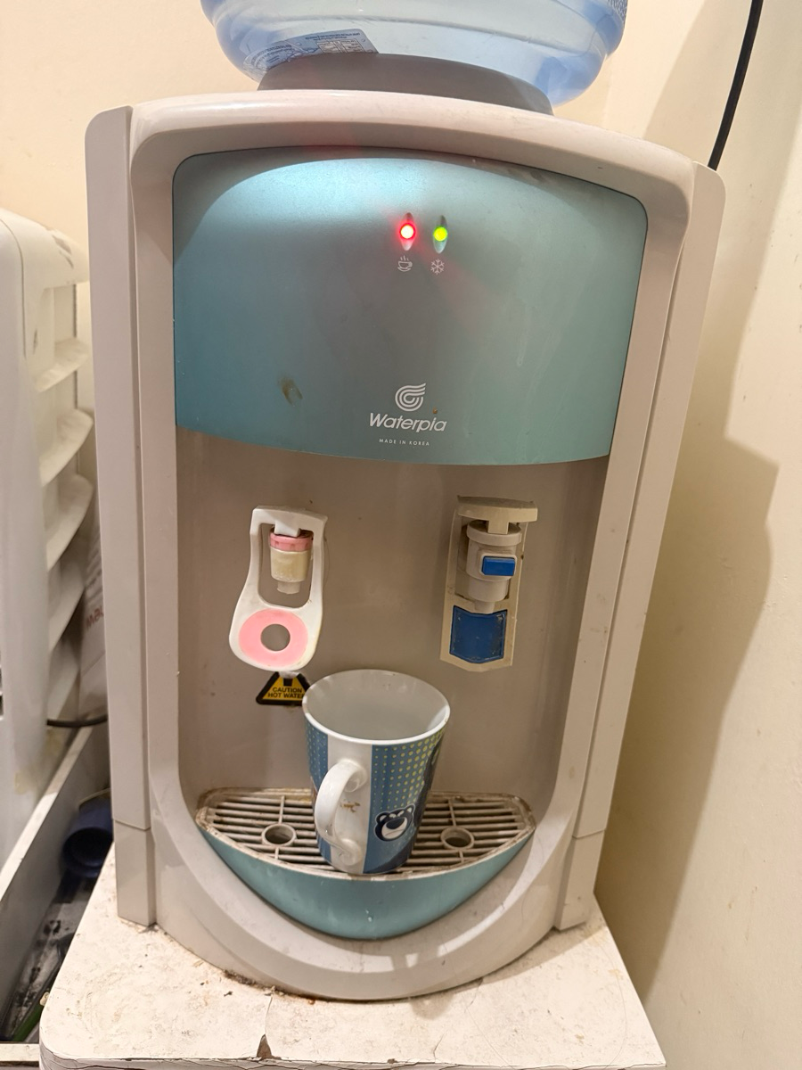 Table Top Water Dispenser - Image 1