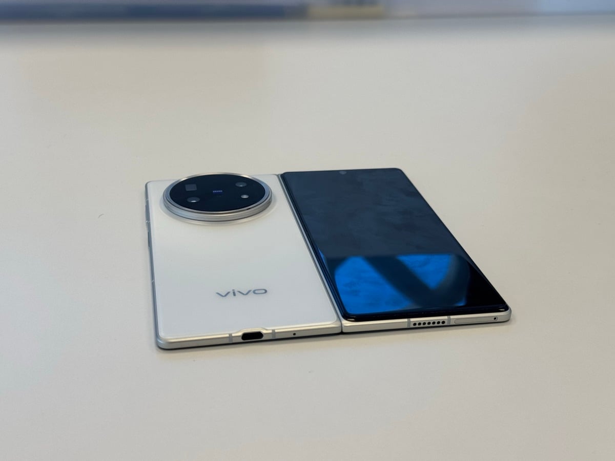 Like-New Vivo X Fold5 12GB+512GB | Activated Aug 2025 - Image 1