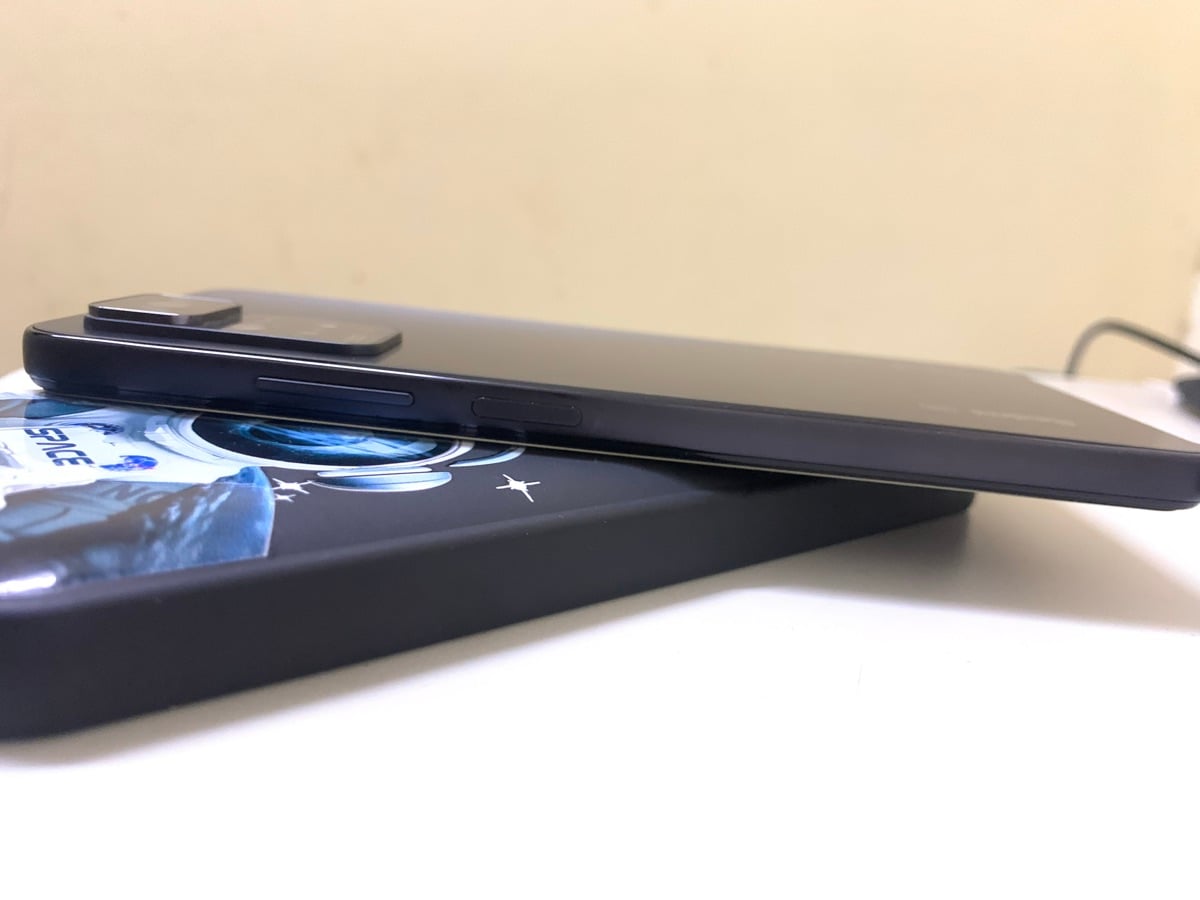 Redmi Note 11 Pro 5G  -  Graphite gray - Image 2