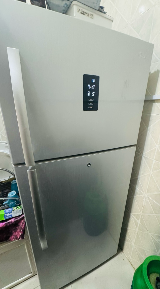 Refrigerator -Display Model – 450 L – For Sale - Image 1