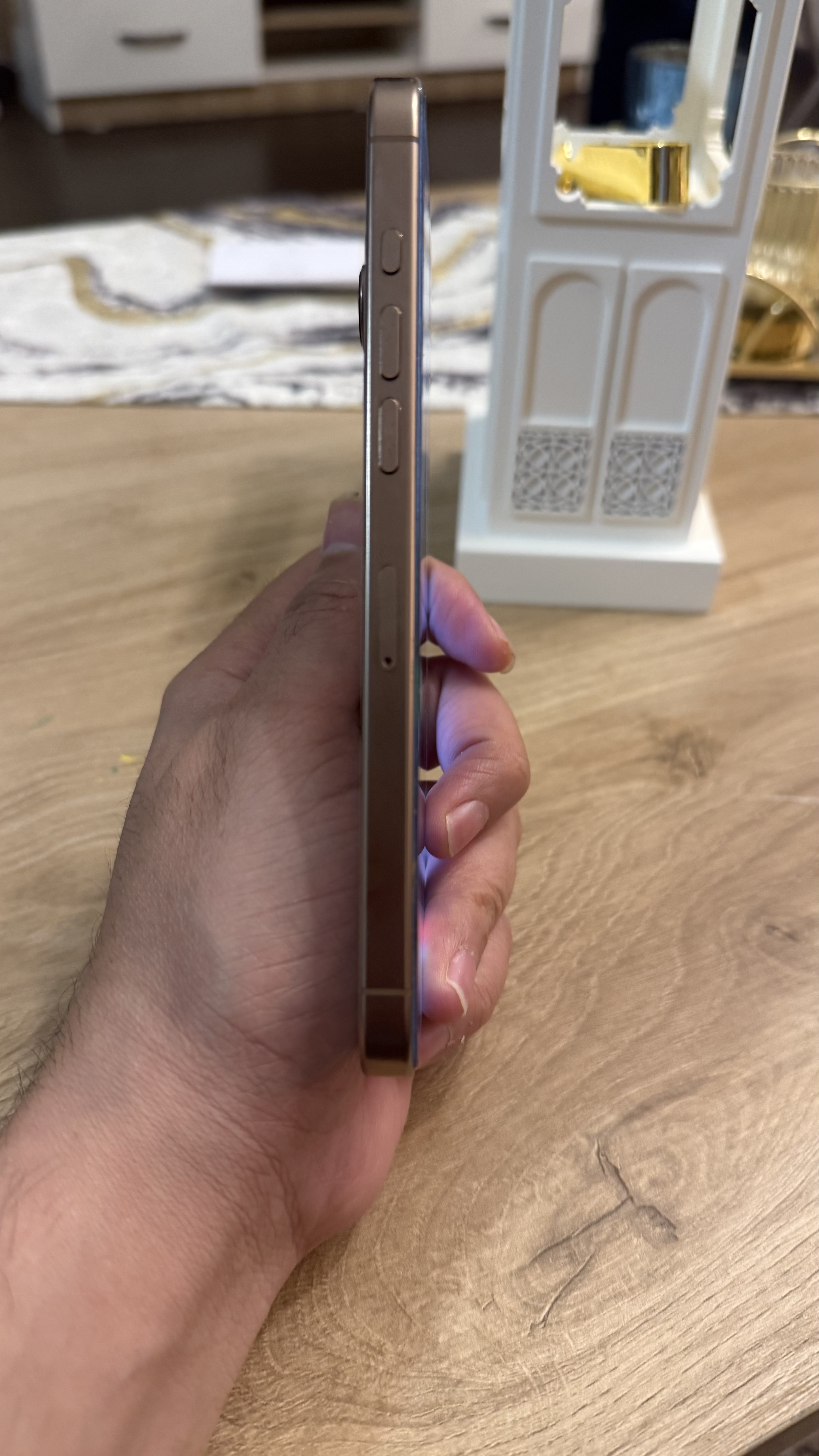 Iphone 16 pro max 256 GB (Desert Titanium) - Image 3