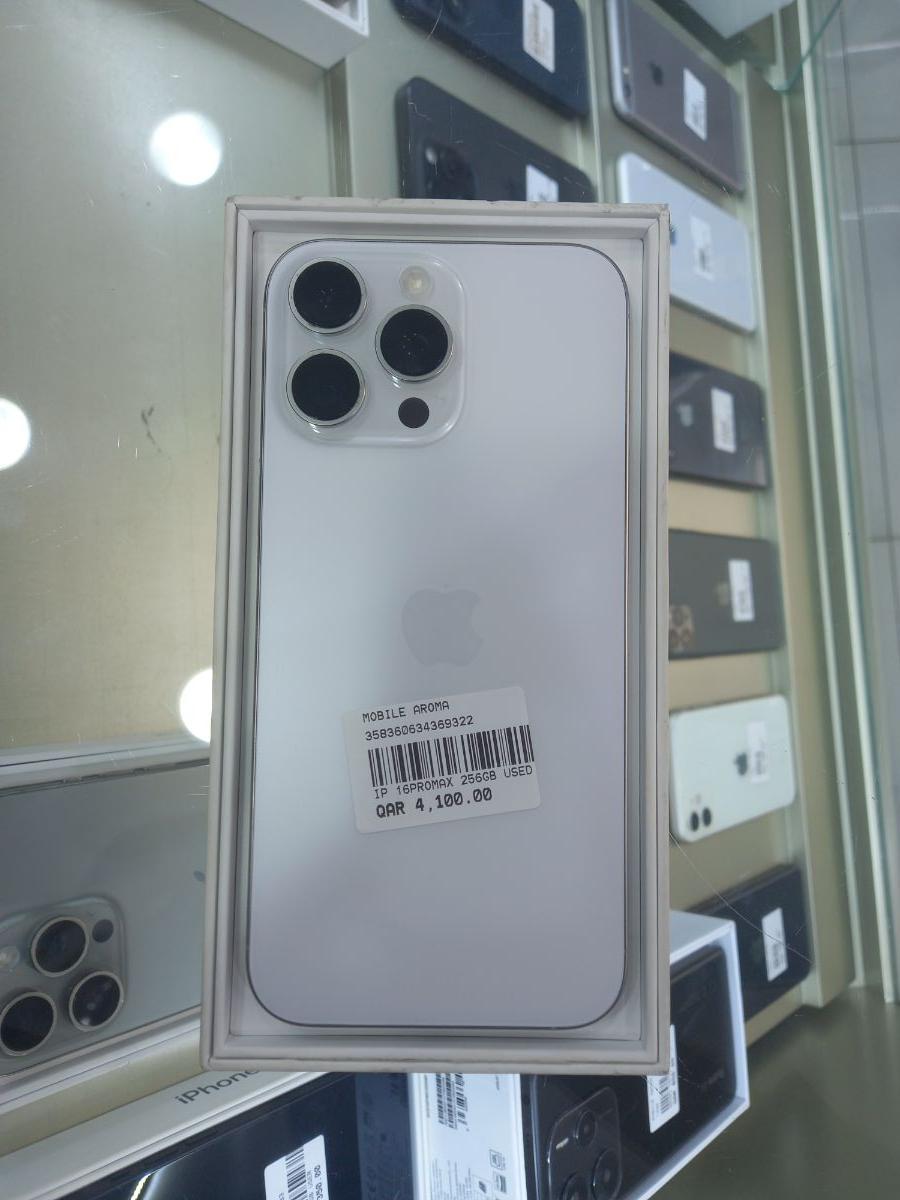 Iphone 16promax 256gb white titanium used - Image 4