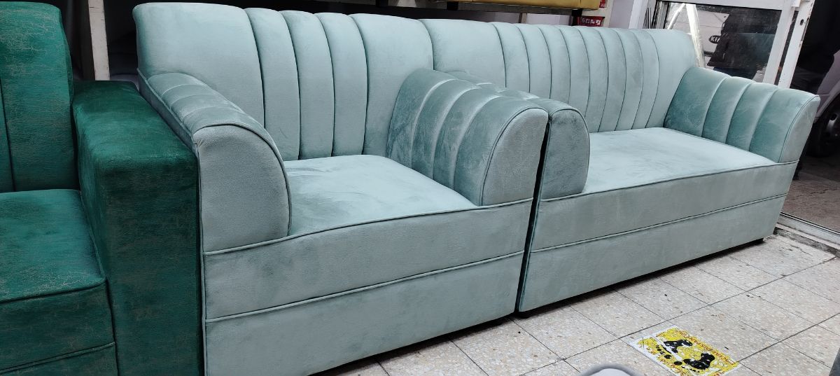 Sofa - Image 3