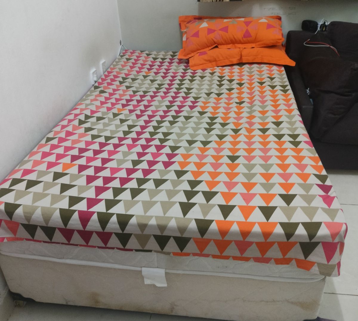Bed and sofa - Image 2