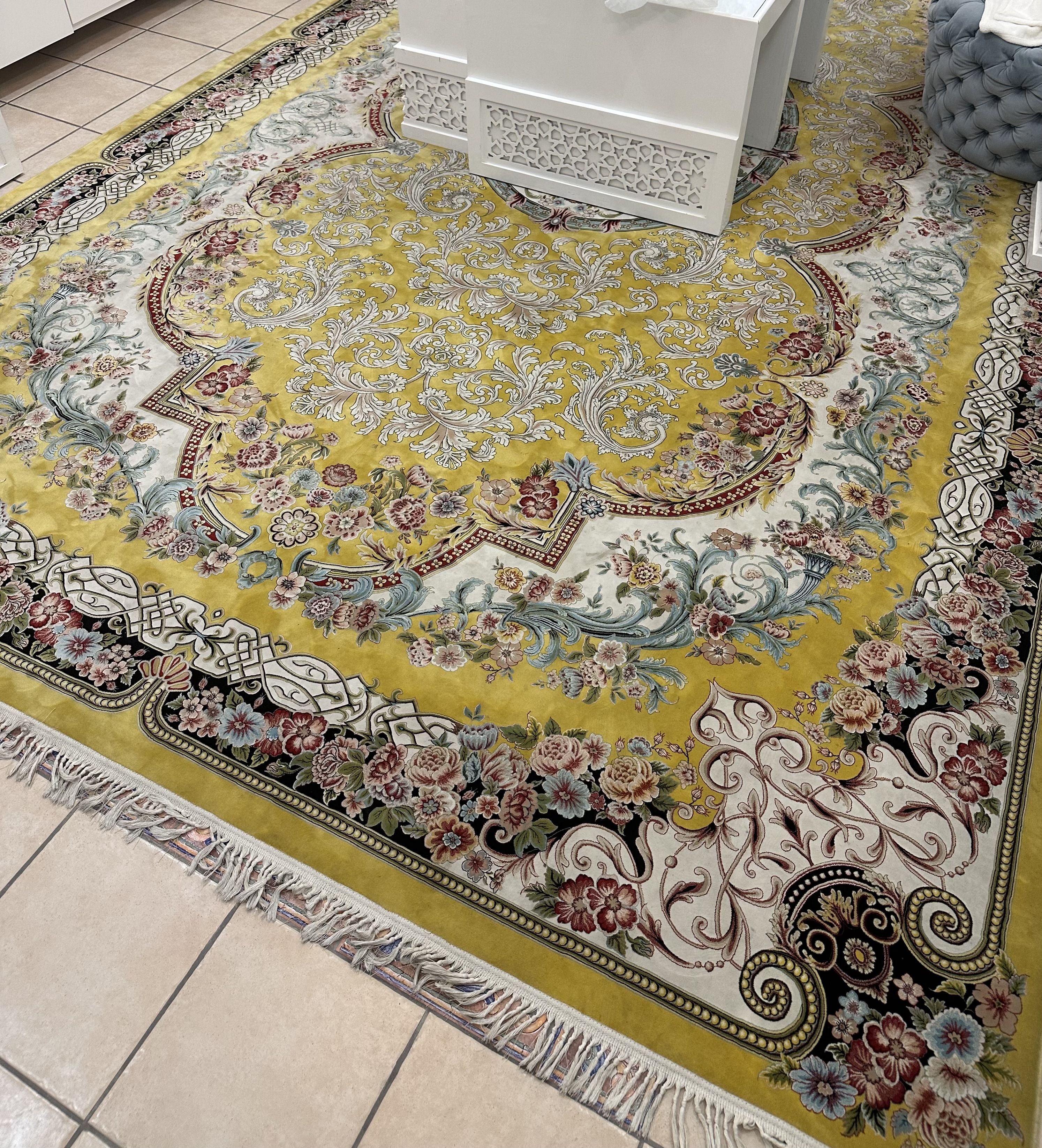 For Sale: 7 Used Rugs in Good Condition - Image 1