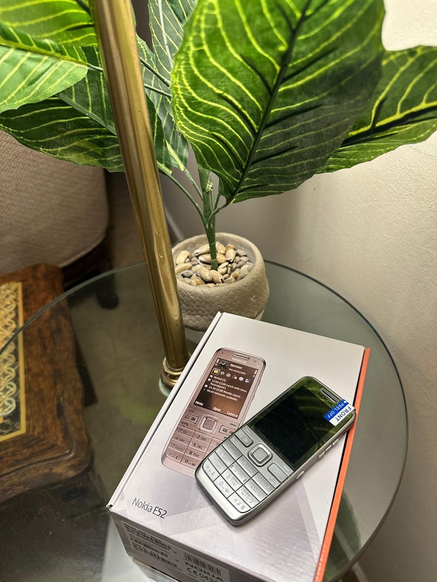 Old Nokia Classic phones. Free delivery - Image 19