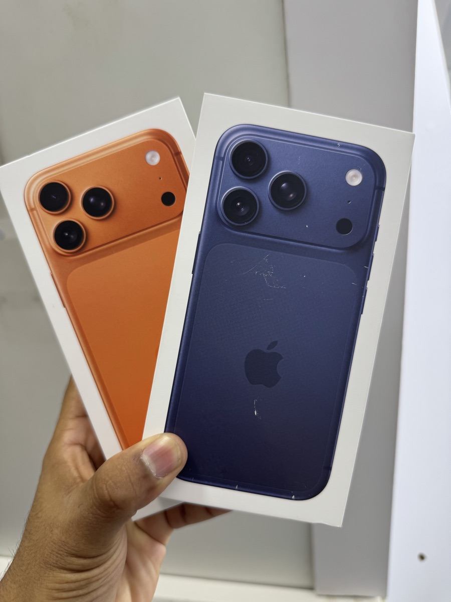 IPHONE 17 PRO MAX, NOT OPEN - Image 1