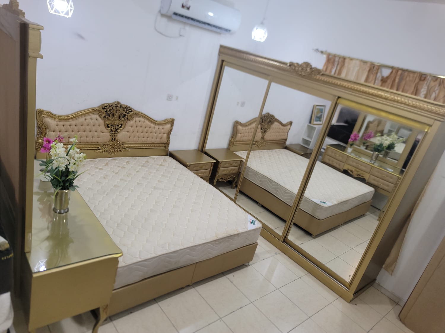 King size bedroom set for sale  - Image 3