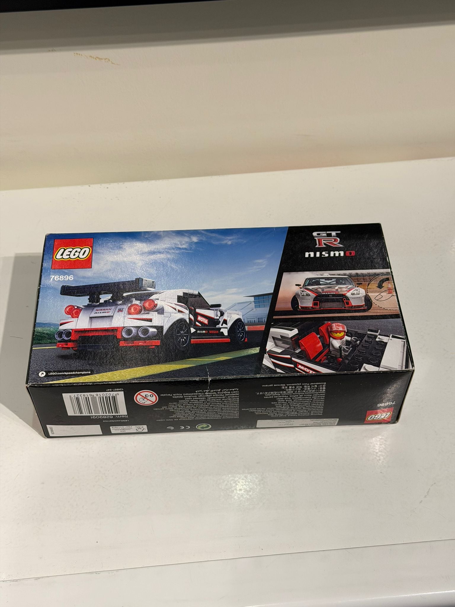Lego Nissan GTR - Image 2