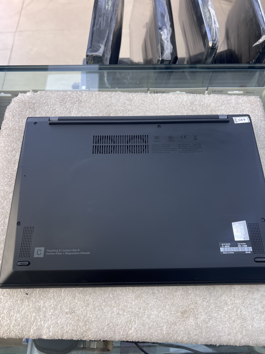 Lenovo ThinkPad X1 Carbon Touch - Image 3