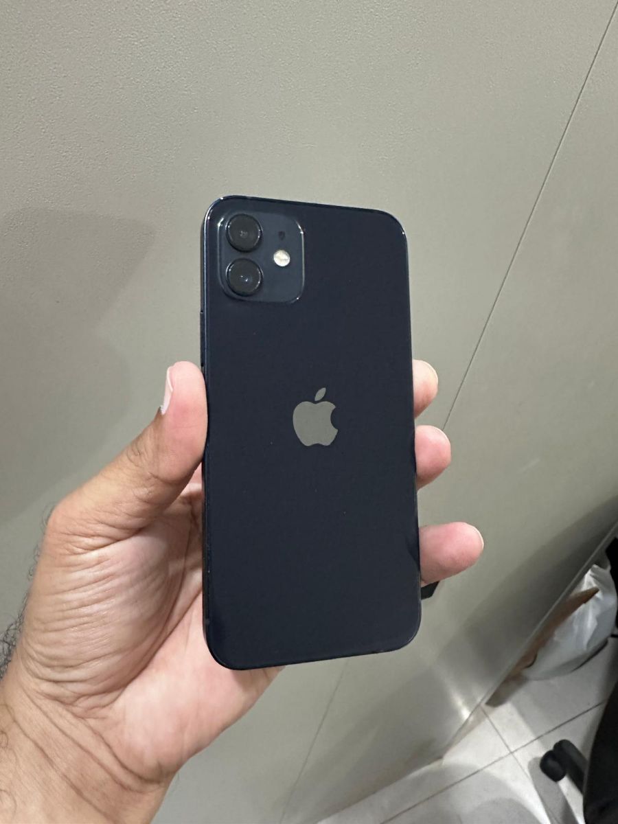 iPhone 12 Black - Image 3