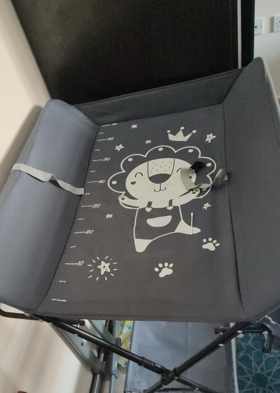 Baby changing Table for Sale - Image 1