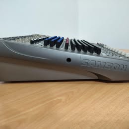 SAMSON 12 channel MIXING CONSOLE with FX - Image 6