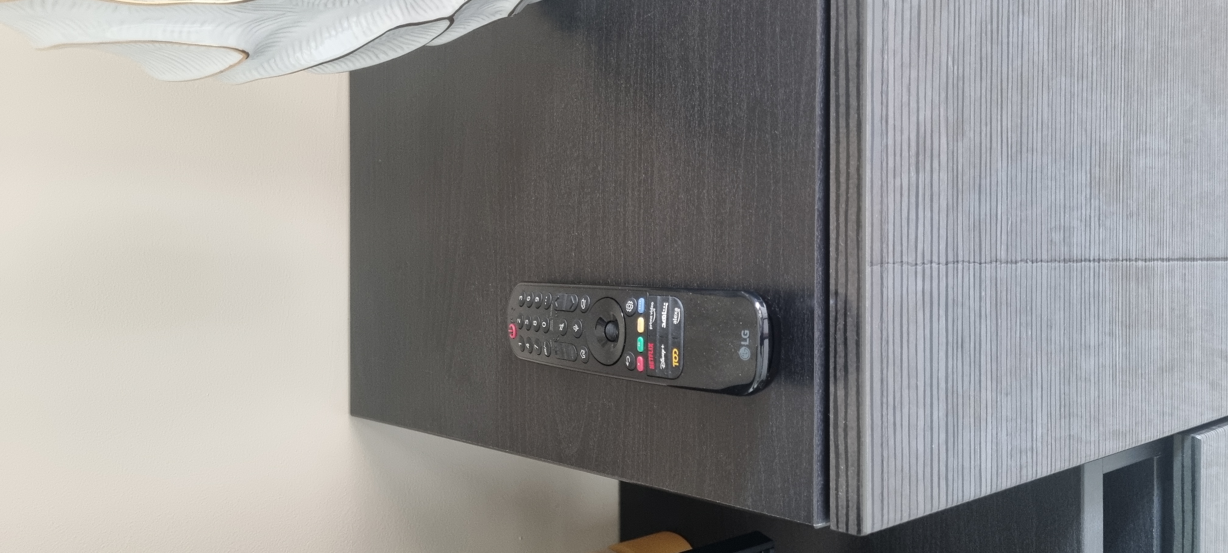 Top 65" LG smart TV - Image 4