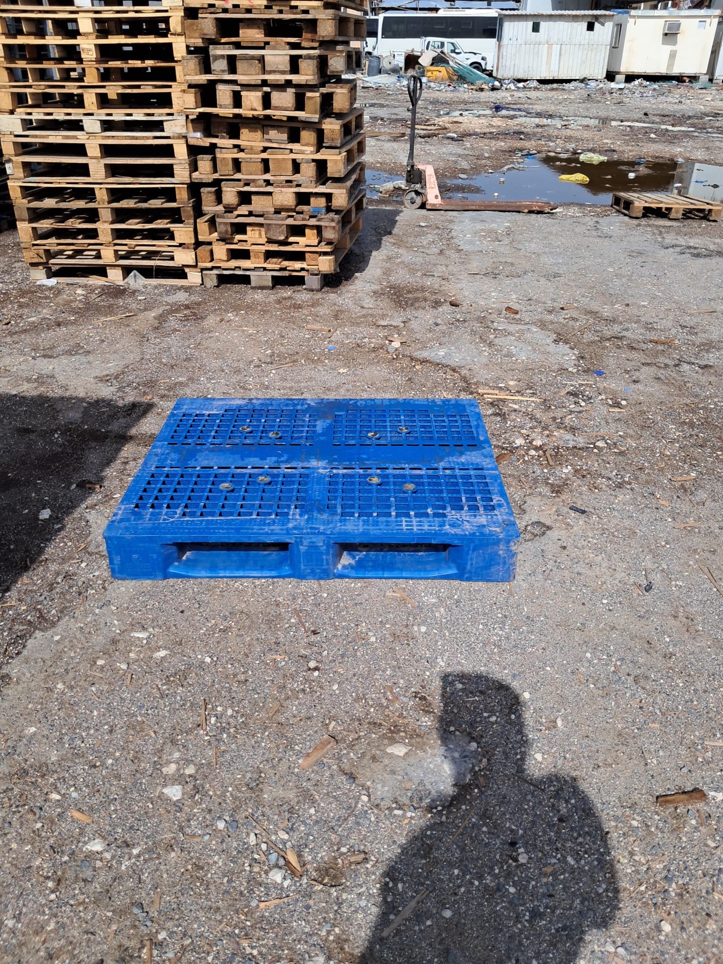 Used Plastic pallet - Image 7
