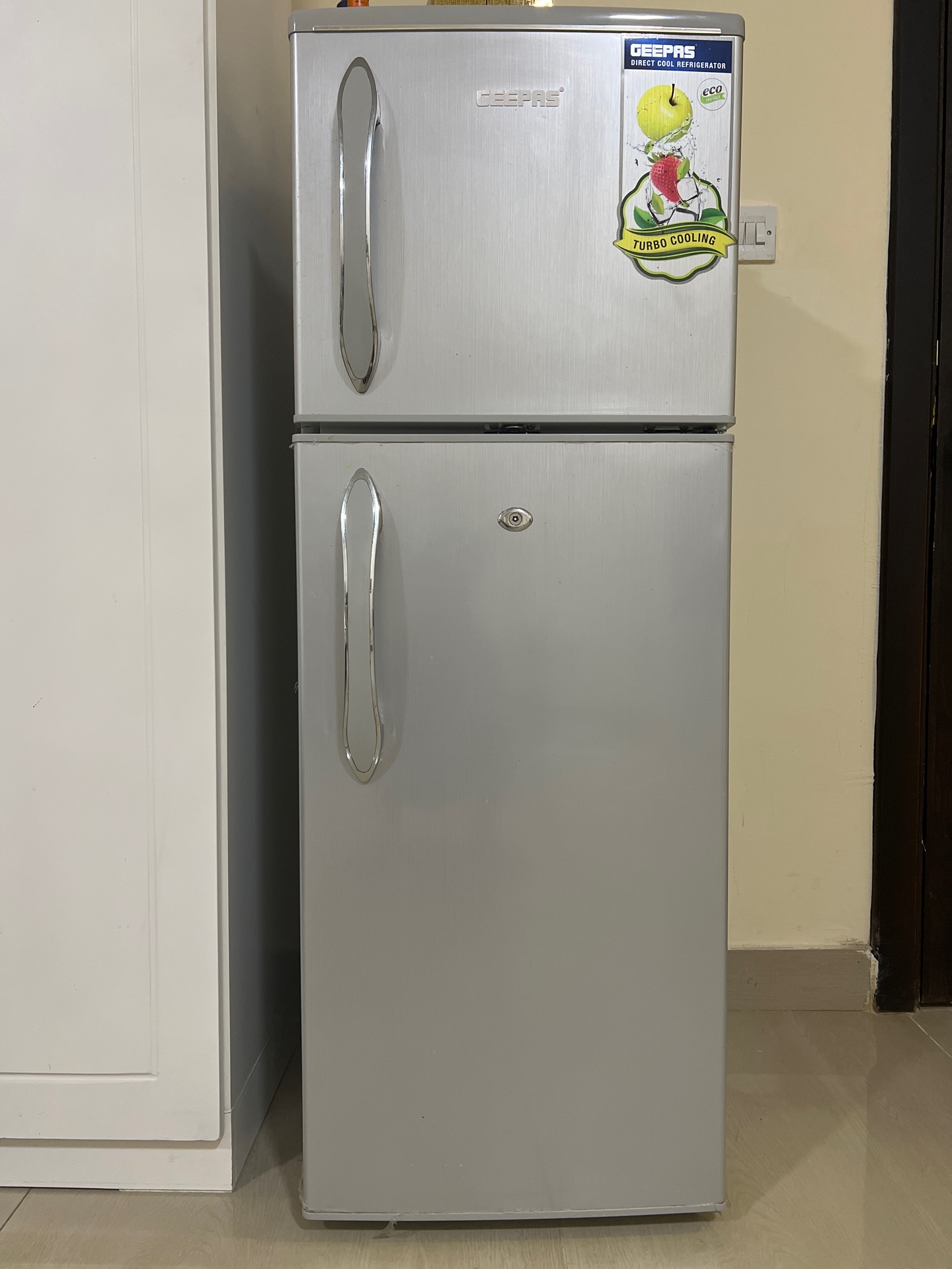 Refrigerator for sale - Image 1