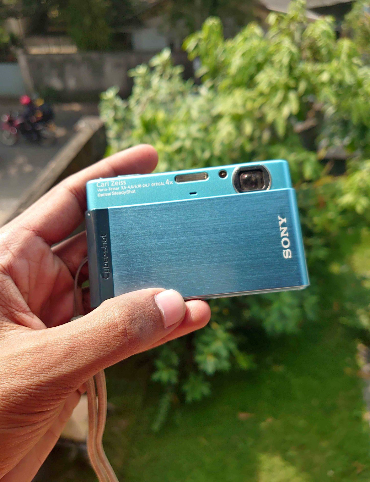 Sony camera cyber-shot dsc-t90 - Image 1