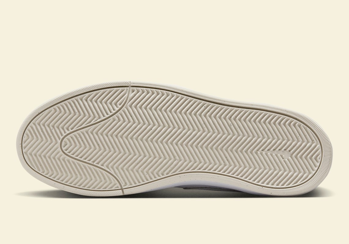 Nike Shoe - Image 6