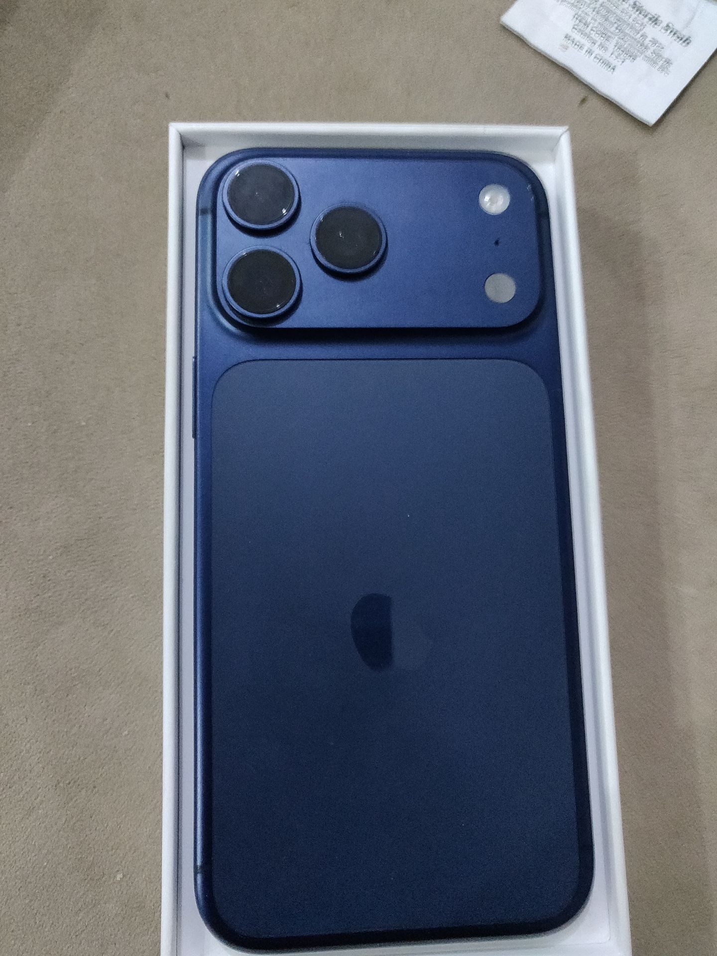 Iphone 17 pro max  - Image 3
