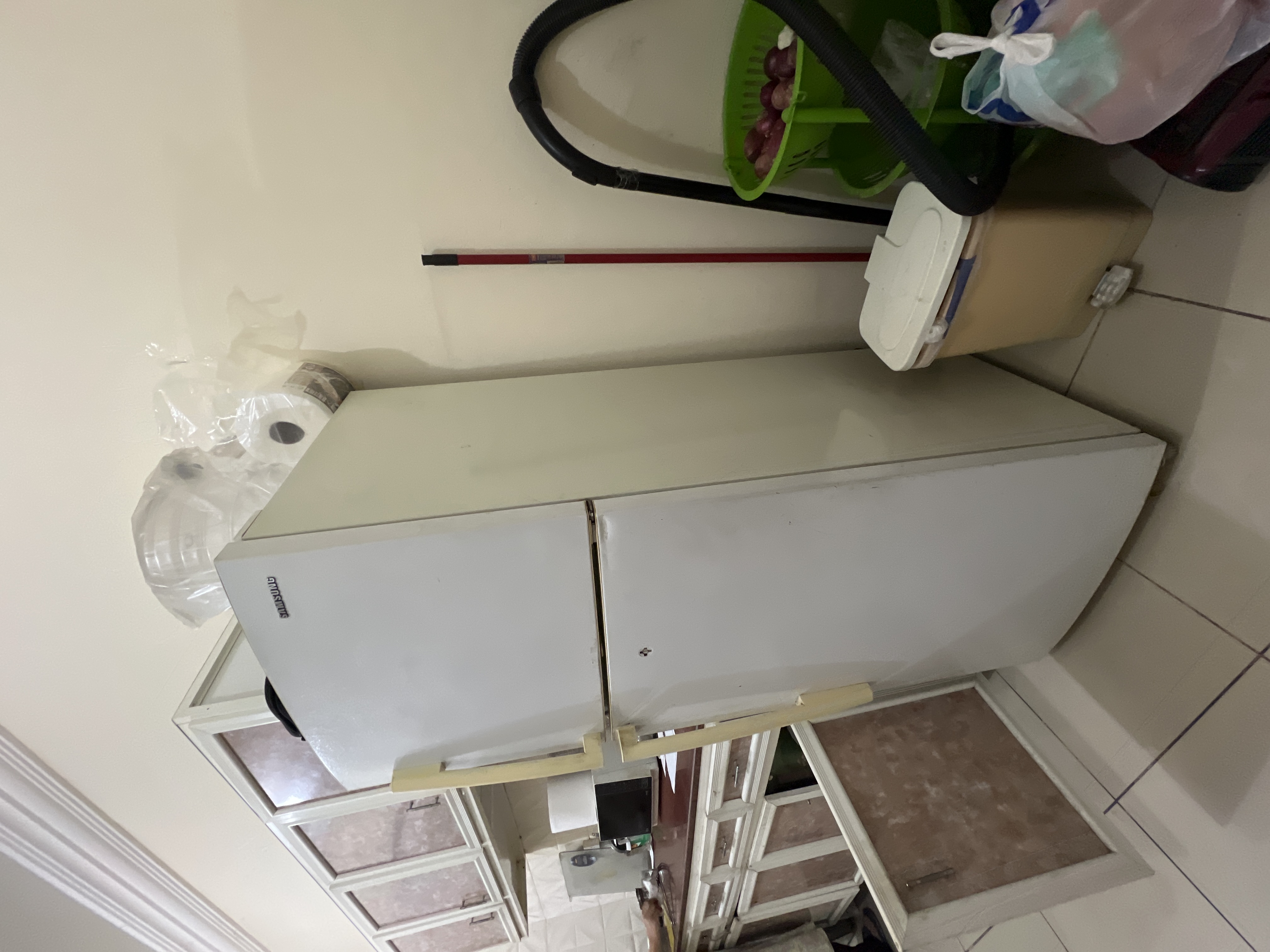 Samsung Refrigerator (400L) good working condition for sale - Image 3